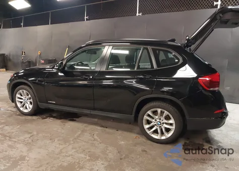 2015 BMW X1 xDrive28I из США, поврежденный, VIN WBAVL1C55FVY30119